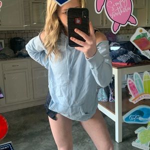 Hoodie w/o shoulders